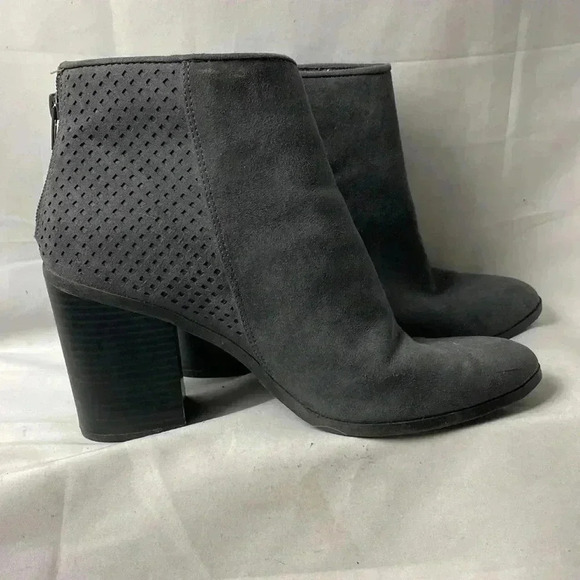 American Eagle Outfitters Shoes - AMERICAN EAGLE WOMENS SIZE 10 GRAY SUEDE LIKE  ANKLE BOOT BACK ZIPPER 4”HEEL